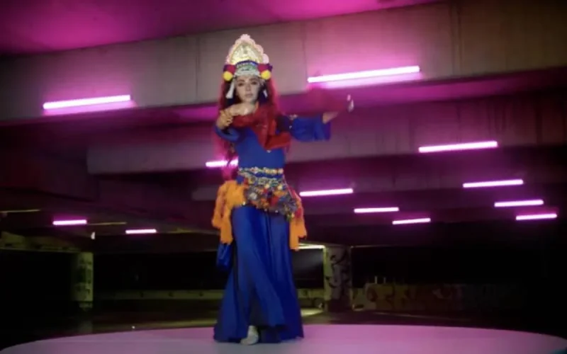 Myriam Fares rend hommage à la culture amazighe (vidéo)
