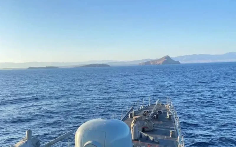 L'Espagne envoie deux navires militaires non loin du Maroc