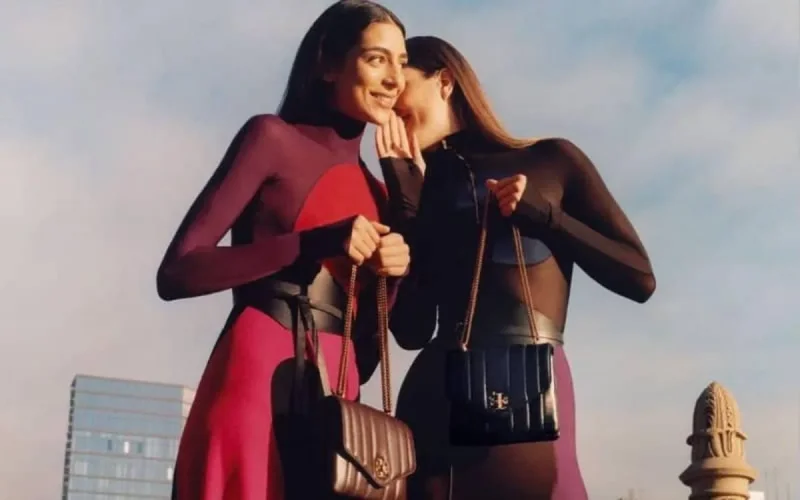 Nora Attal à l'affiche de la dernière campagne de Tory Burch