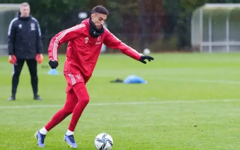Noussair Mazraoui : « C'est le bon moment pour quitter l'Ajax »