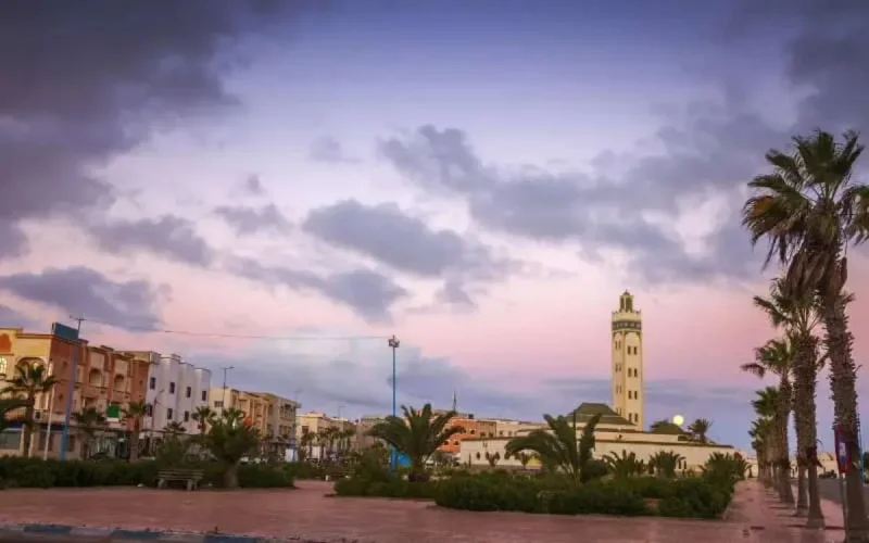 Dakhla aura son grand stade