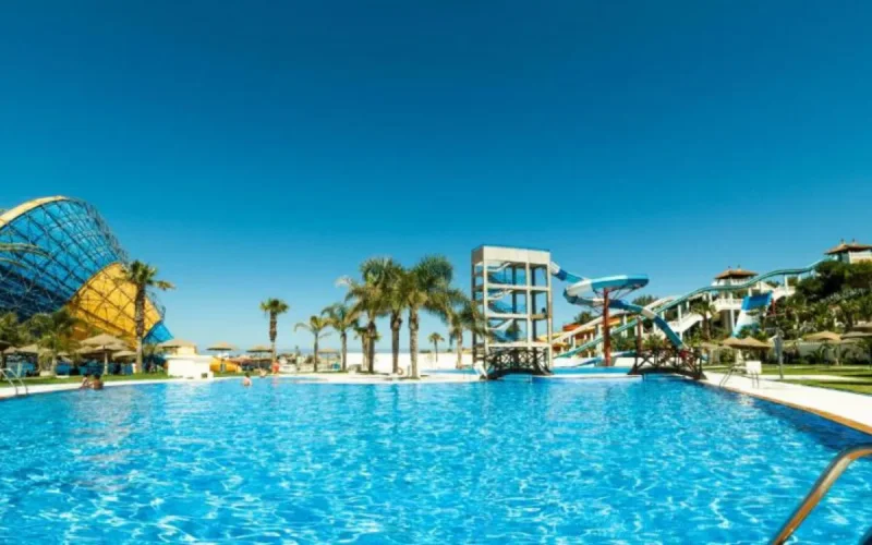 Tanger : une piscine populaire définitivement fermée