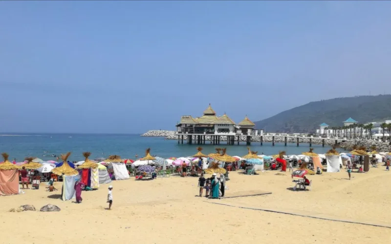 Interdits, saisis… mais toujours loués 30 DH sur les plages du nord du Maroc