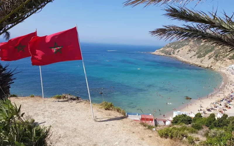 Tanger reprend le sable aux profiteurs de l'été