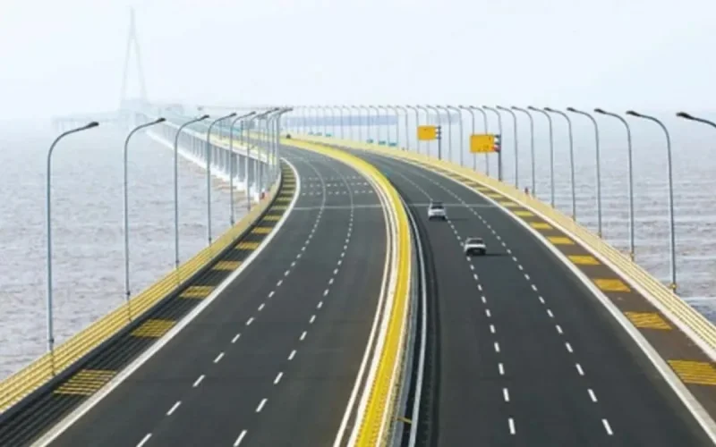 Tunnel Maroc-Espagne : pourquoi l'option du pont a été abandonnée