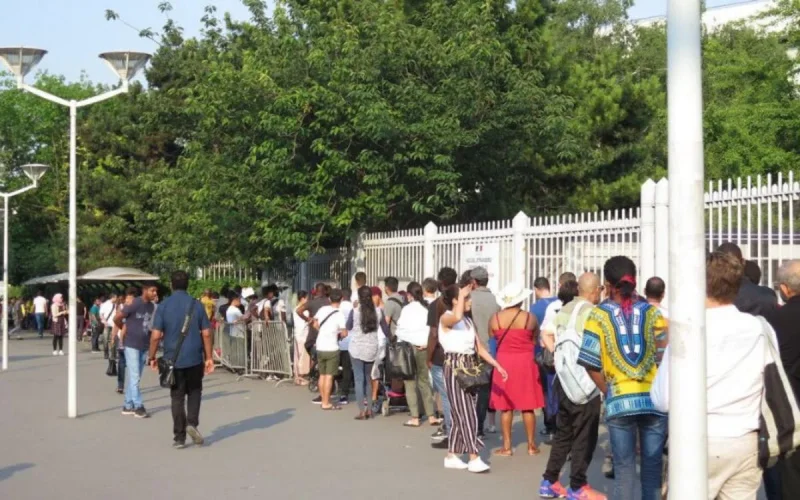 France : une Maghrébine fait plier une préfecture 