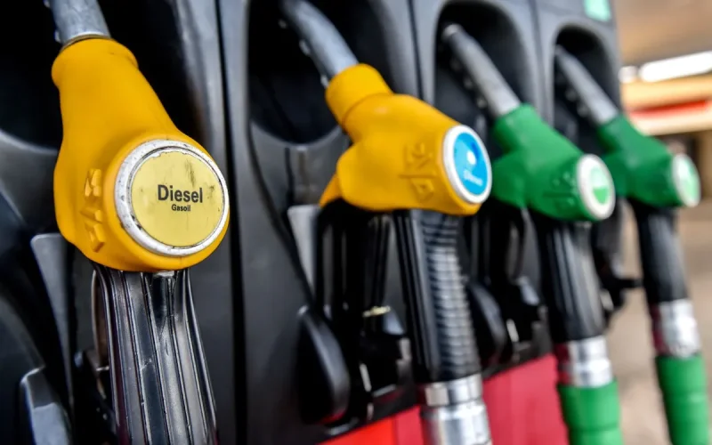 Les automobilistes marocains prennent d'assaut les stations avant la hausse de lundi