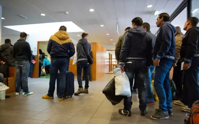 Débouté de l'asile aux Pays-Bas, un Marocain trouve refuge dans une église d'Utrecht