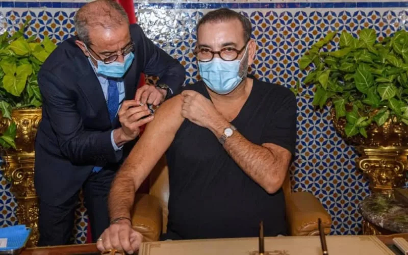 Le roi Mohammed VI reçoit la deuxième dose du vaccin anti-Covid-19