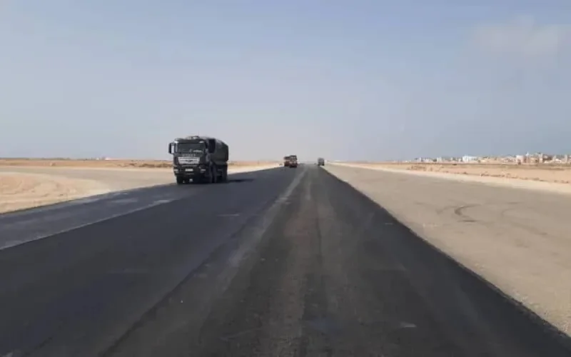 La route entre Dakhla et El Argoub élargie sur 40 km