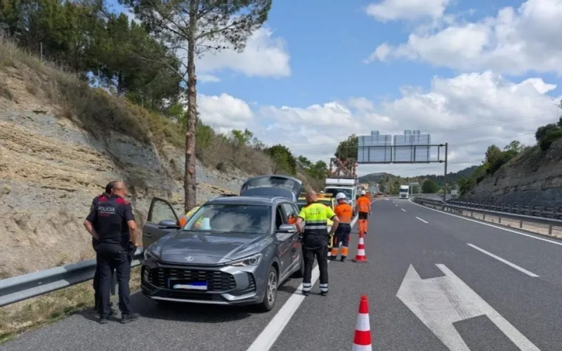 Route France - Maroc : il se glisse sous la voiture, le cric cède