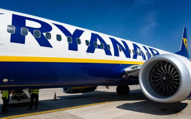 Ryanair offre les sièges aux familles, mais les envoie au fond de l'avion