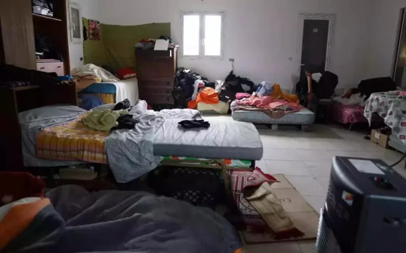 Sans salaire, ni eau ni électricité : la détresse des Marocains oubliés du Vaucluse