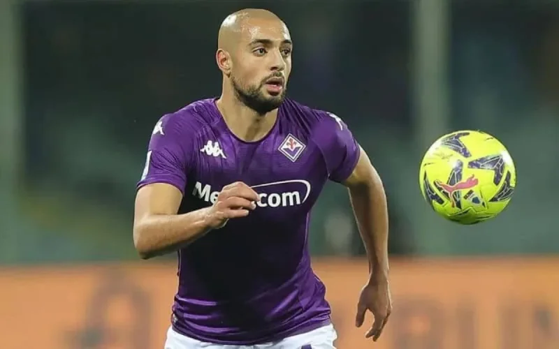 La Fiorentina justifie la mise sur le banc de Sofyan Amrabat