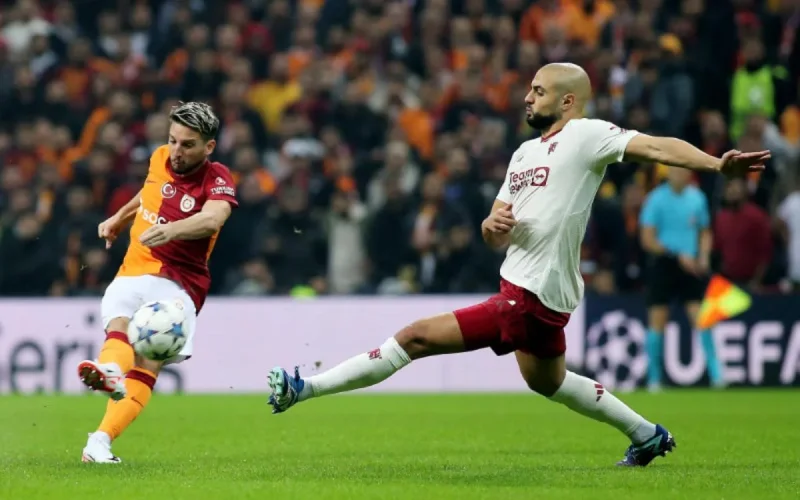 Sofyan Amrabat indésirable à Manchester United ? 