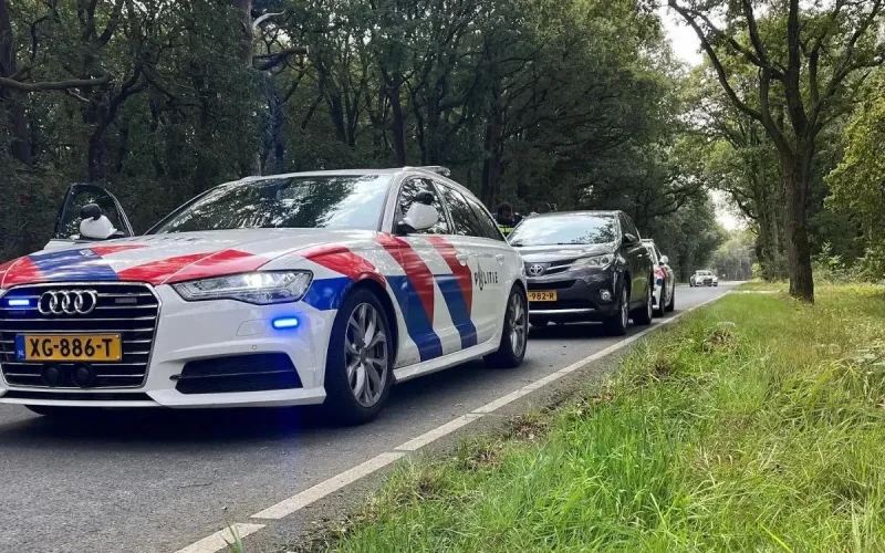 Blessé à l'épaule, Tarik affronte seul le voleur de cartes bancaires dans son magasin
