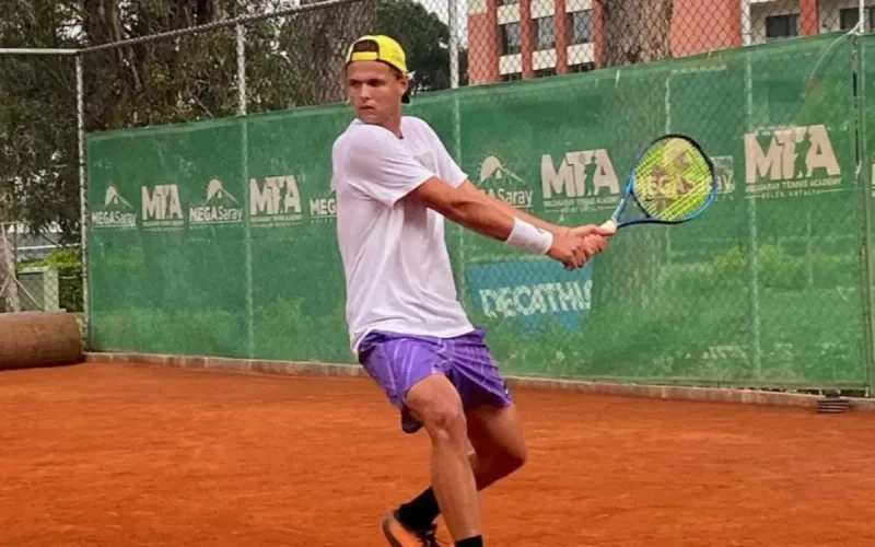 Antidopage : un joueur de tennis russe suspendu après un tournoi au Maroc