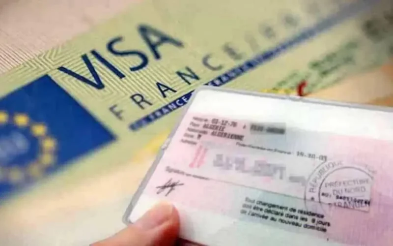Les Marocains en tête des pays bénéficiaires des titres de séjour en France 