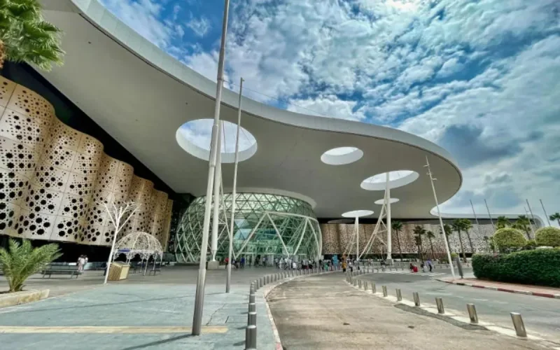 Frayeur à l'aéroport de Marrakech : le plafond s'effondre à cause de la tempête