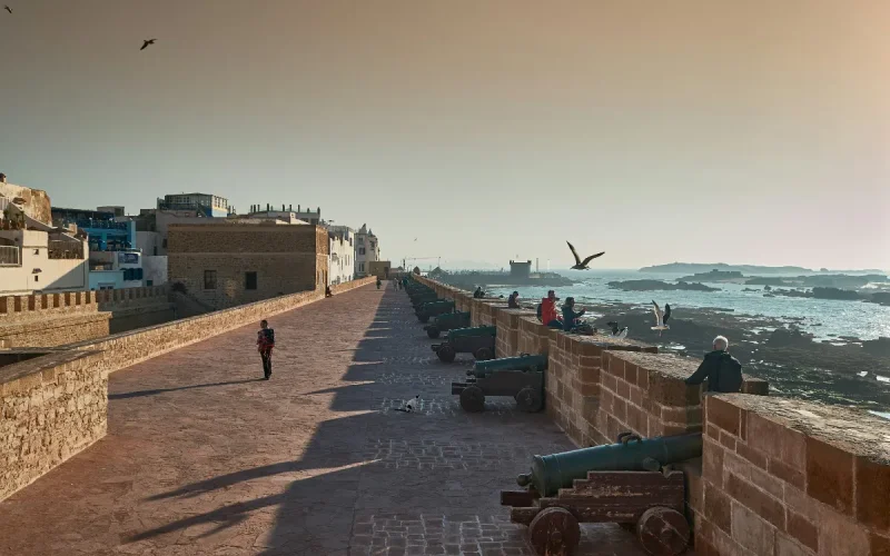 Dubaï et Doha paralysés : Le Maroc capte le flux des touristes en quête de sécurité