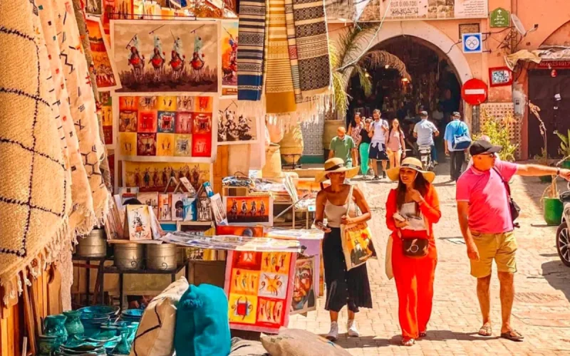 Maroc : les touristes rapportent plus que les MRE