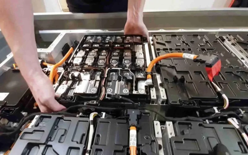 Batteries lithium : le Chinois Tinci quitte la République tchèque pour le Maroc 