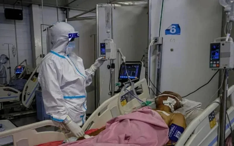 Omicron : des craintes d'une nouvelle vague de contamination au Maroc