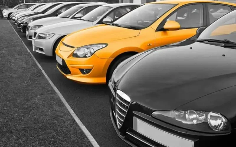 Automobile : le marché de l'occasion en crise 