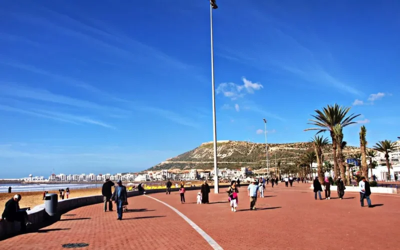 Faux guides, prix gonflés, caméras : Agadir veut rassurer les touristes