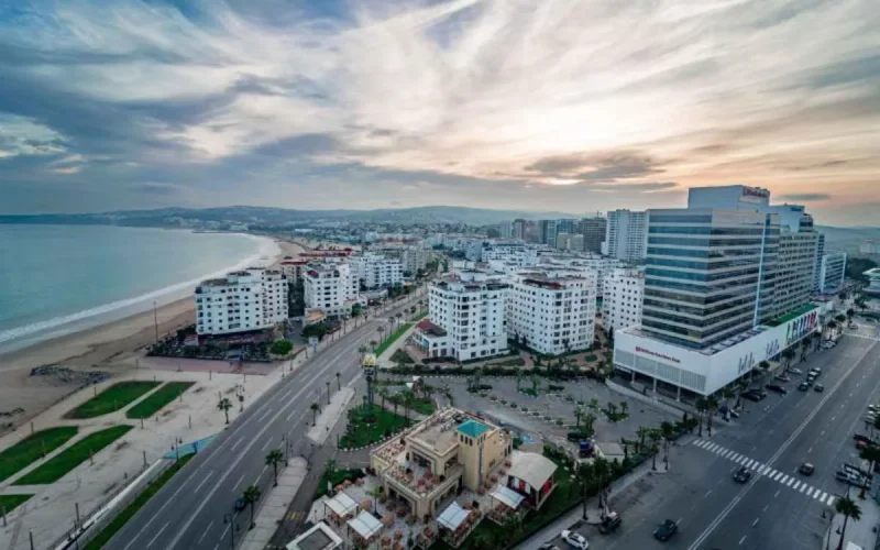 Tanger joue la montre pour construire des hôtels