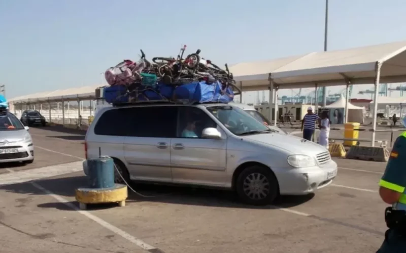 Chargées jusqu'au toit vers le Maroc, ces voitures de MRE sont pourtant en règle