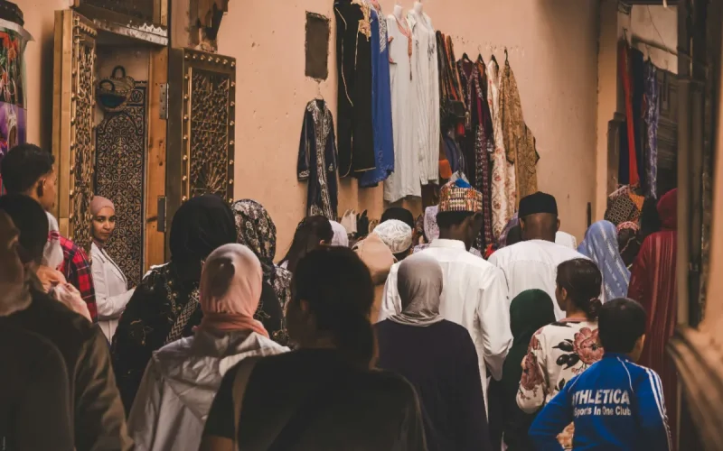 Elle voyage seule au Maroc et vit une expérience troublante à Fès