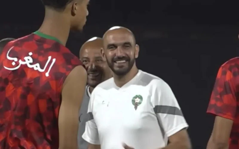 Walid Regragui sanctionné sévèrement par la CAF, le Maroc conteste