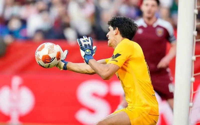 Yassine Bounou critique l'entraîneur de Séville
