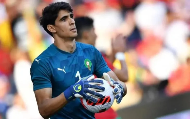Séville fait monter les enchères pour Yassine Bounou