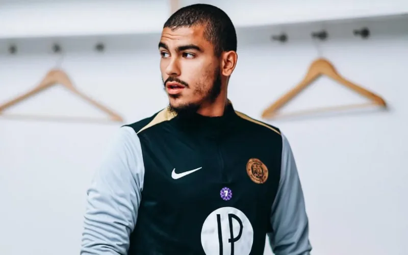 Zakaria Aboukhlal sous le feu des critiques à Toulouse