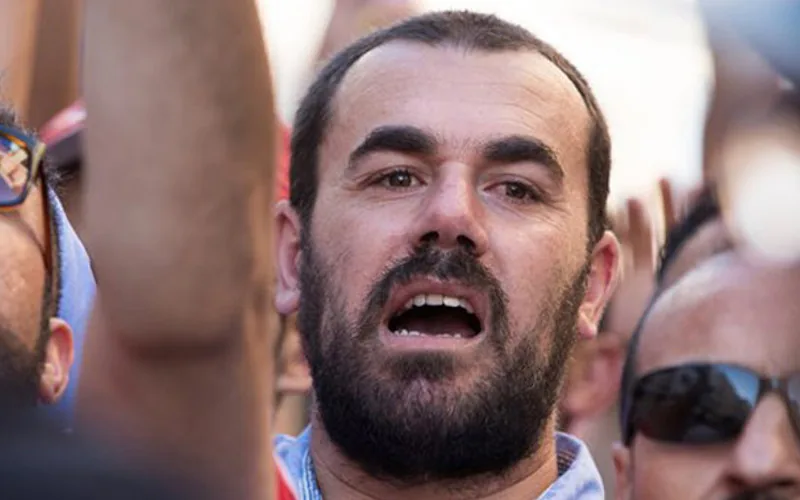 La mère de Nasser Zefzafi explique la provenance de l'argent