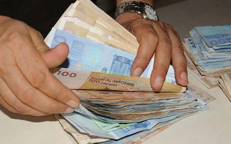 Comment s’est comporté le dirham face au dollar et l’euro