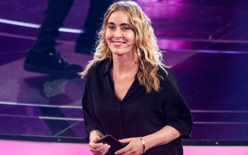 La Chanteuse Anouk Soulagee De Quitter Enfin Marrakech