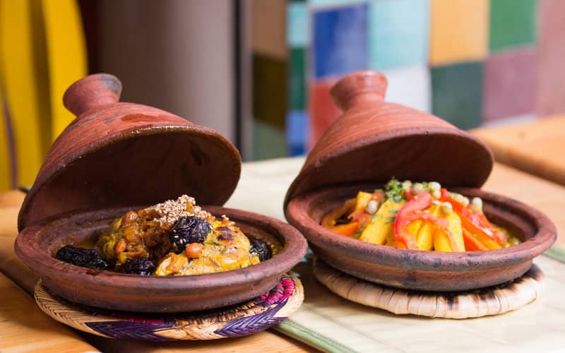 Le tajine marocain parmi les repas de vacances populaires des Britanniques