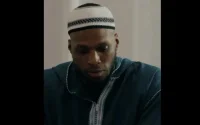 Une star de l'UFC se convertit à l'islam