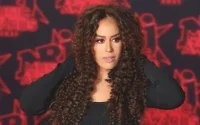 Amel Bent victime de racisme