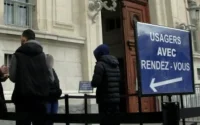 En France depuis 50 ans, on lui refuse la carte de séjour