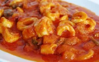 Salade de calamars aux raisins secs