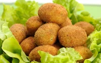 Boulettes de pommes de terre au riz et au gruyère