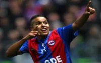 Youssef El-Arabi prolonge à Caen