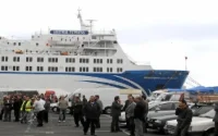 Arrivée du Mistral Express, refoulé d'Italie, avec 1800 passagers
