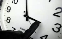 L'heure avance de 60 minutes lundi 20 août au Maroc