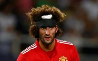 Marouane Fellaini roule en ... Opel Corsa