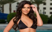 Miss Univers 2012 : vidéo clip de Sara Chafak